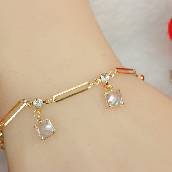 "New Beautiful Design Bracelet for Women/Girls, Gift, B823 - Picture 8 of 9